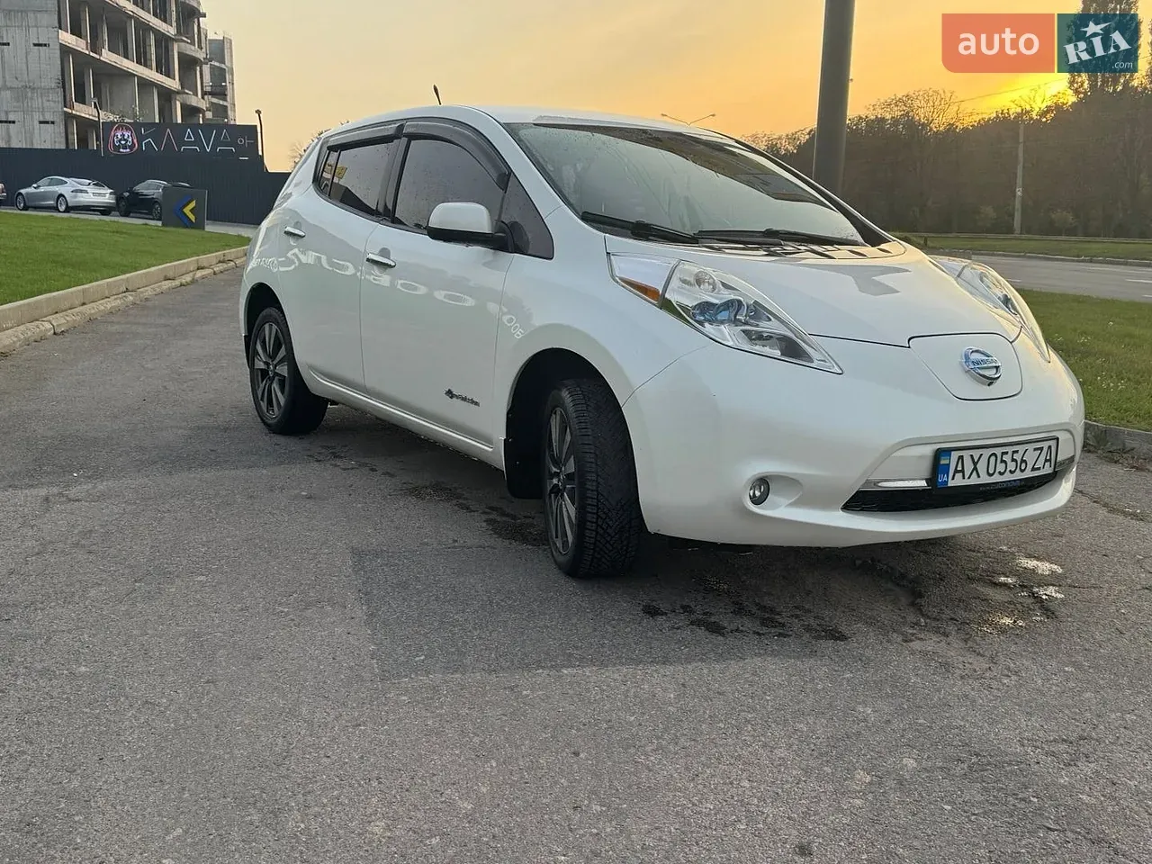 Nissan Leaf 2014 photo 2
