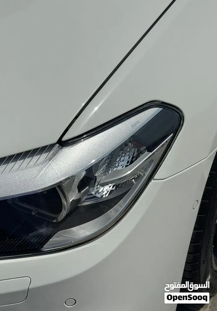 BMW 5 Series 2018 photo 2