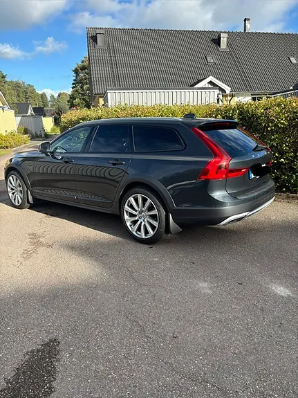 Volvo V90 Cross Country