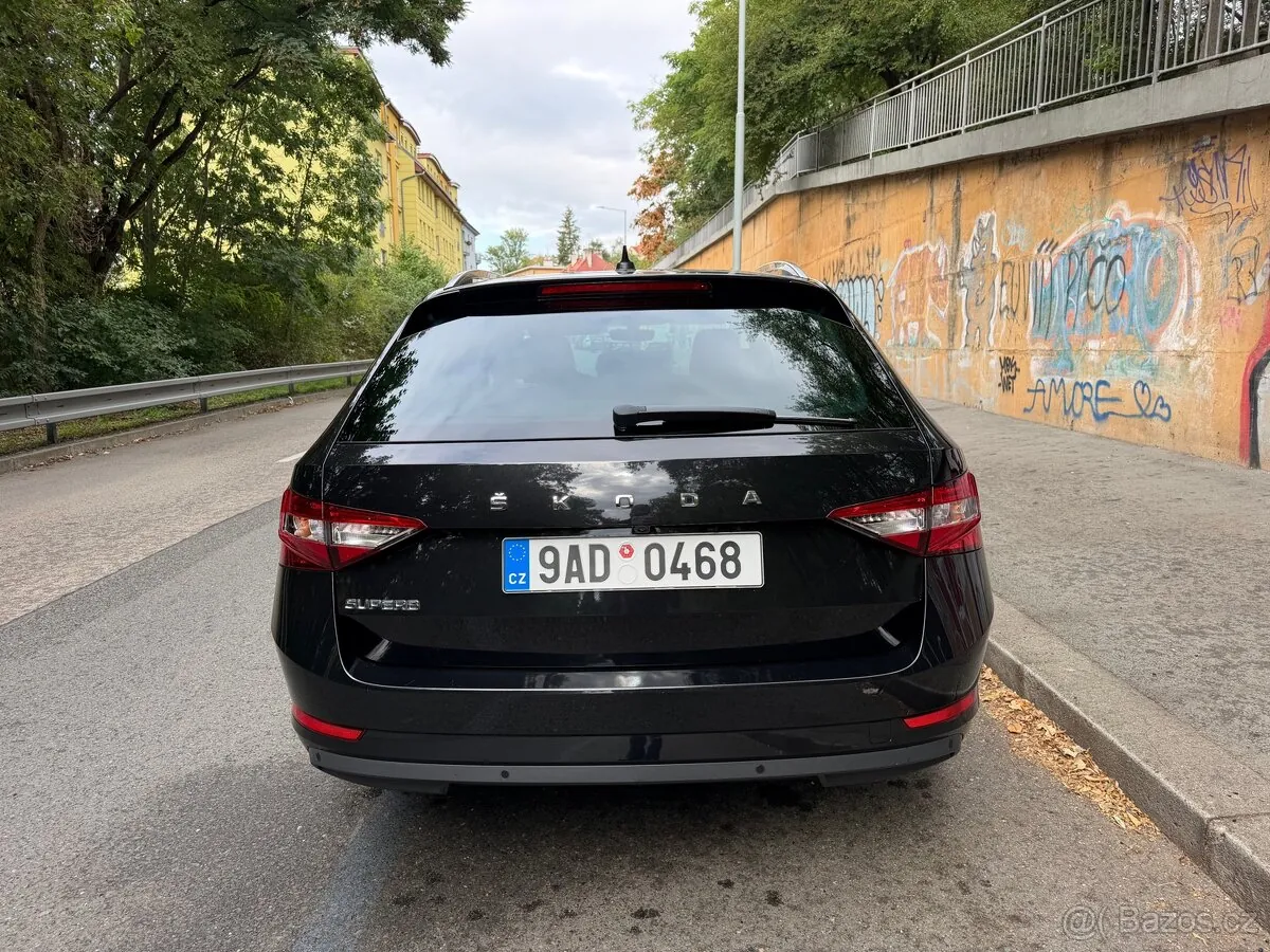 Skoda Superb 2022 photo 4