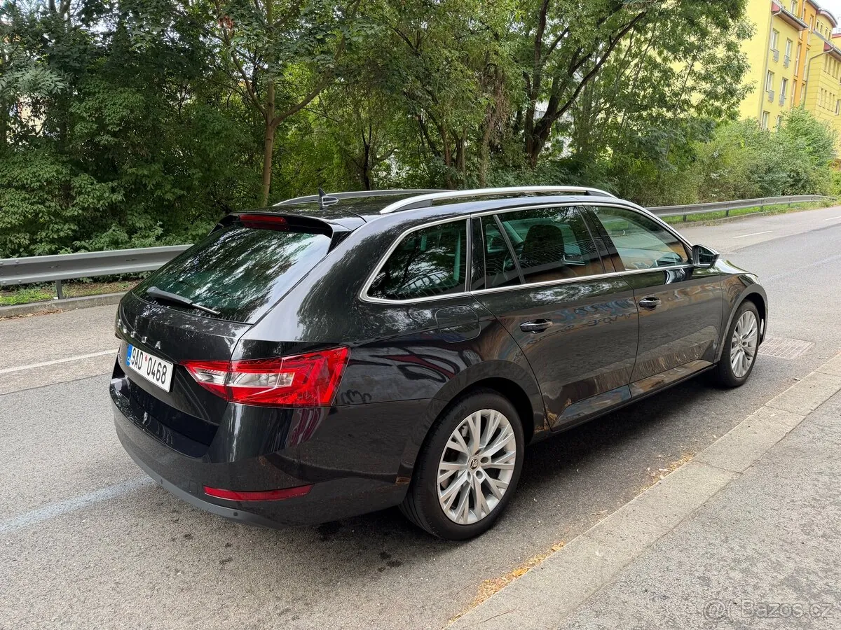 Skoda Superb 2022 photo 5
