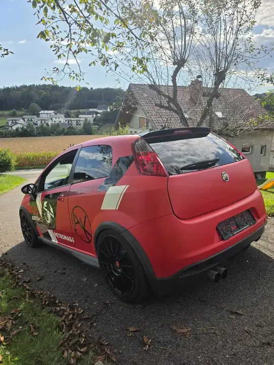 Abarth Grande Punto 2009 photo 2