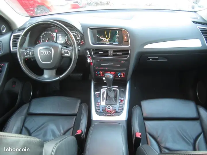 Audi Q5 2009 photo 4