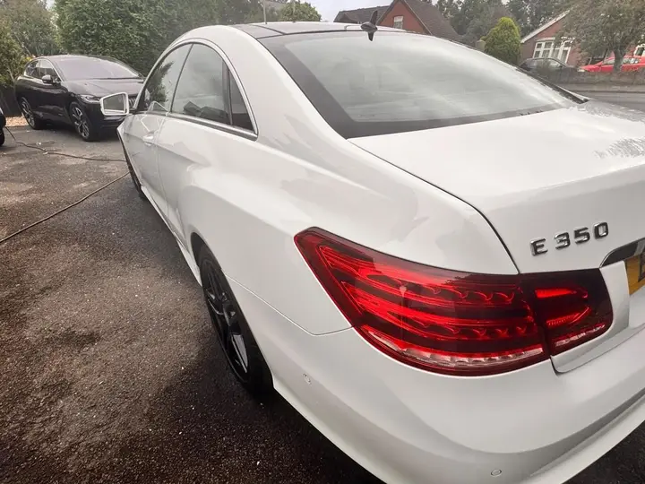 Mercedes-Benz E-Class 2013 photo 5