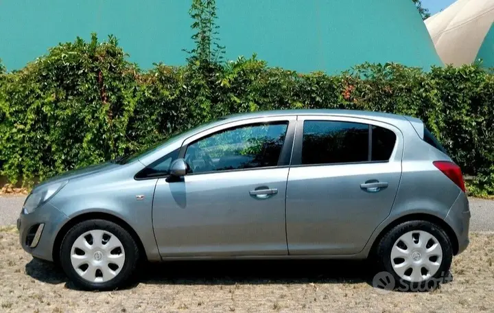 Opel Corsa 2014 photo 2