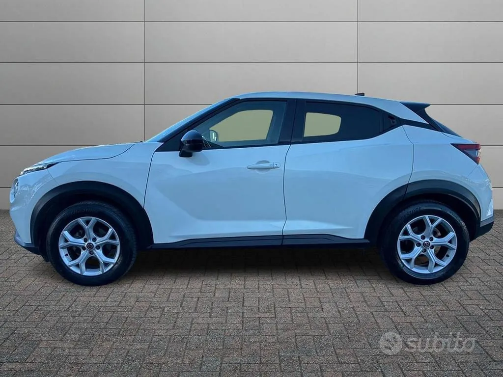 Nissan Juke 2022 photo 2