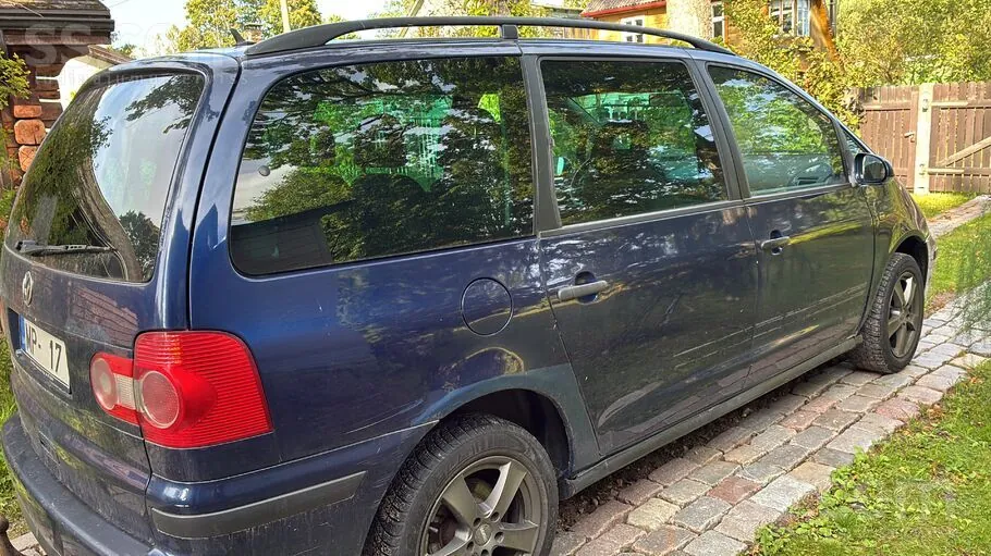 Volkswagen Sharan 2005 photo 2