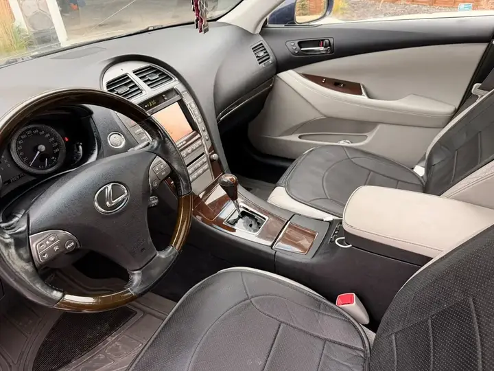 Lexus Es 2011 photo 3