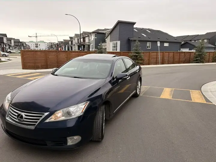 Lexus Es 2011 photo 2