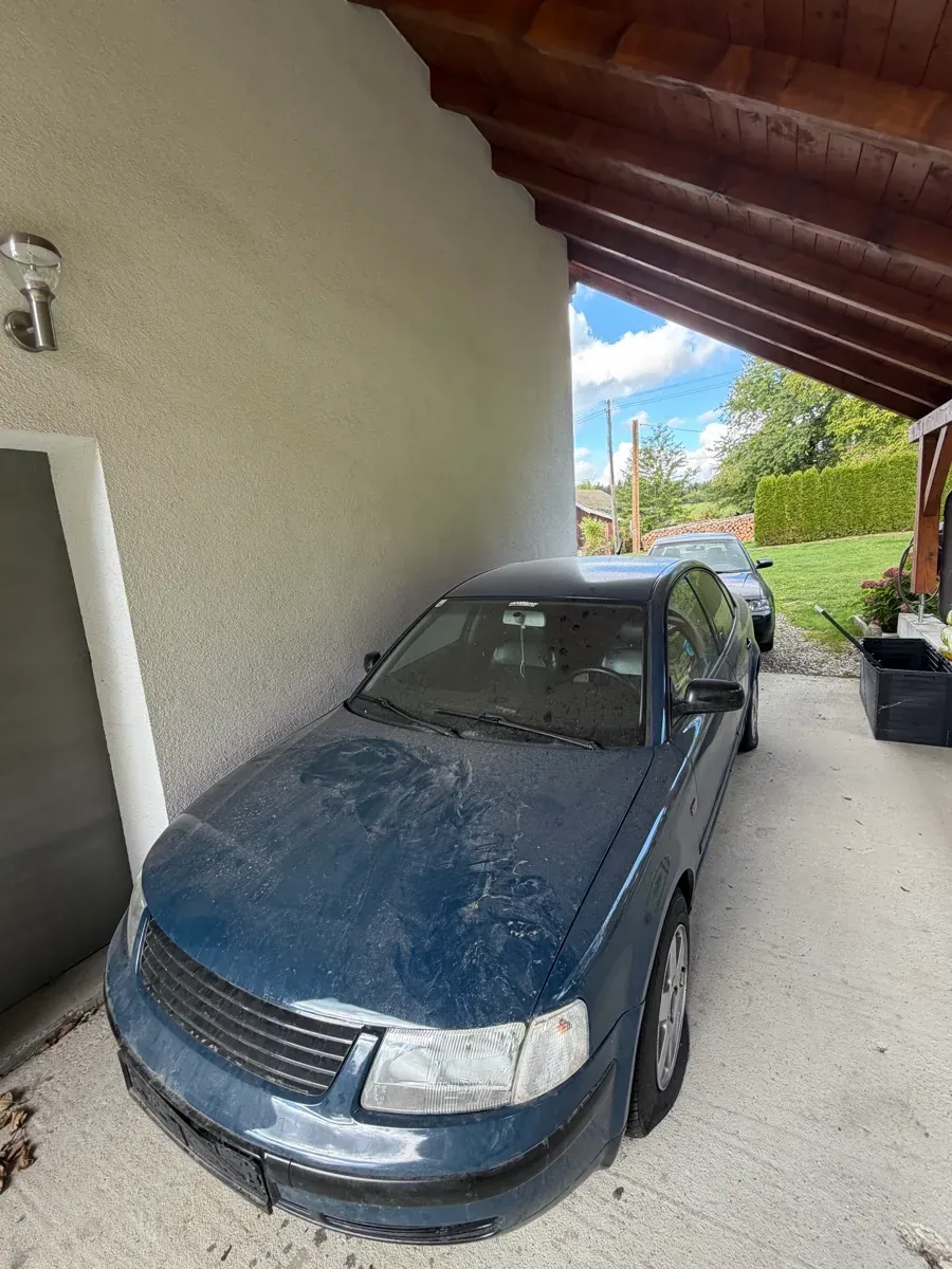 Volkswagen Passat 2000 photo 2