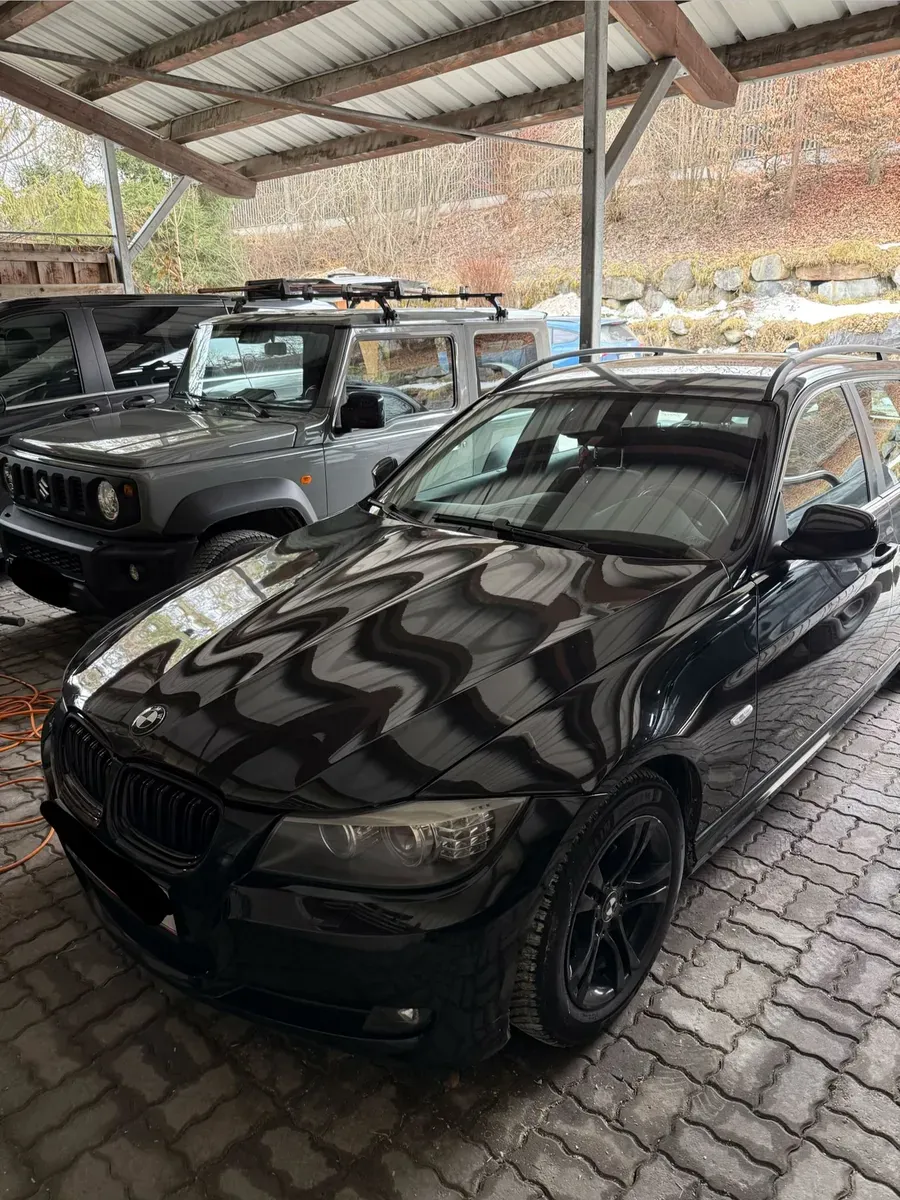 BMW 3 Series 2009 photo 2