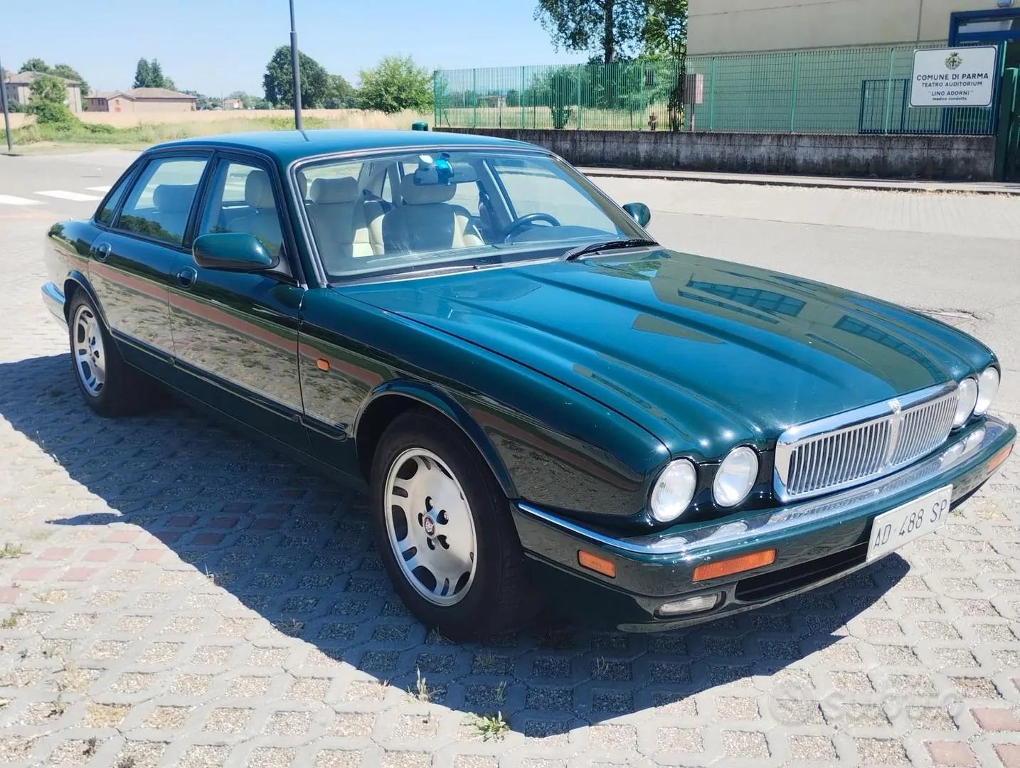 Jaguar Xj6 1994 photo 2