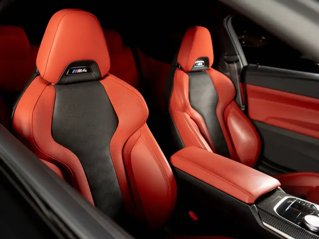 BMW M4 2025 photo 5
