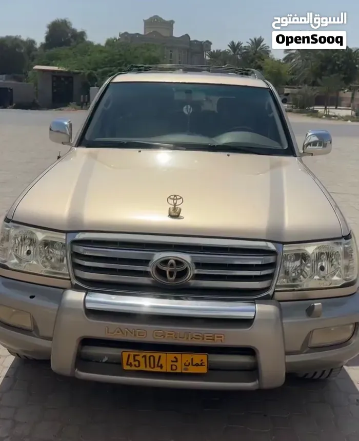 Toyota Land Cruiser 2004 photo 2