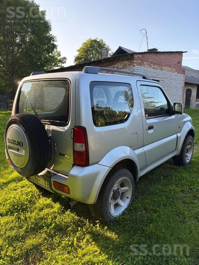 Suzuki Jimny 2005 photo 4