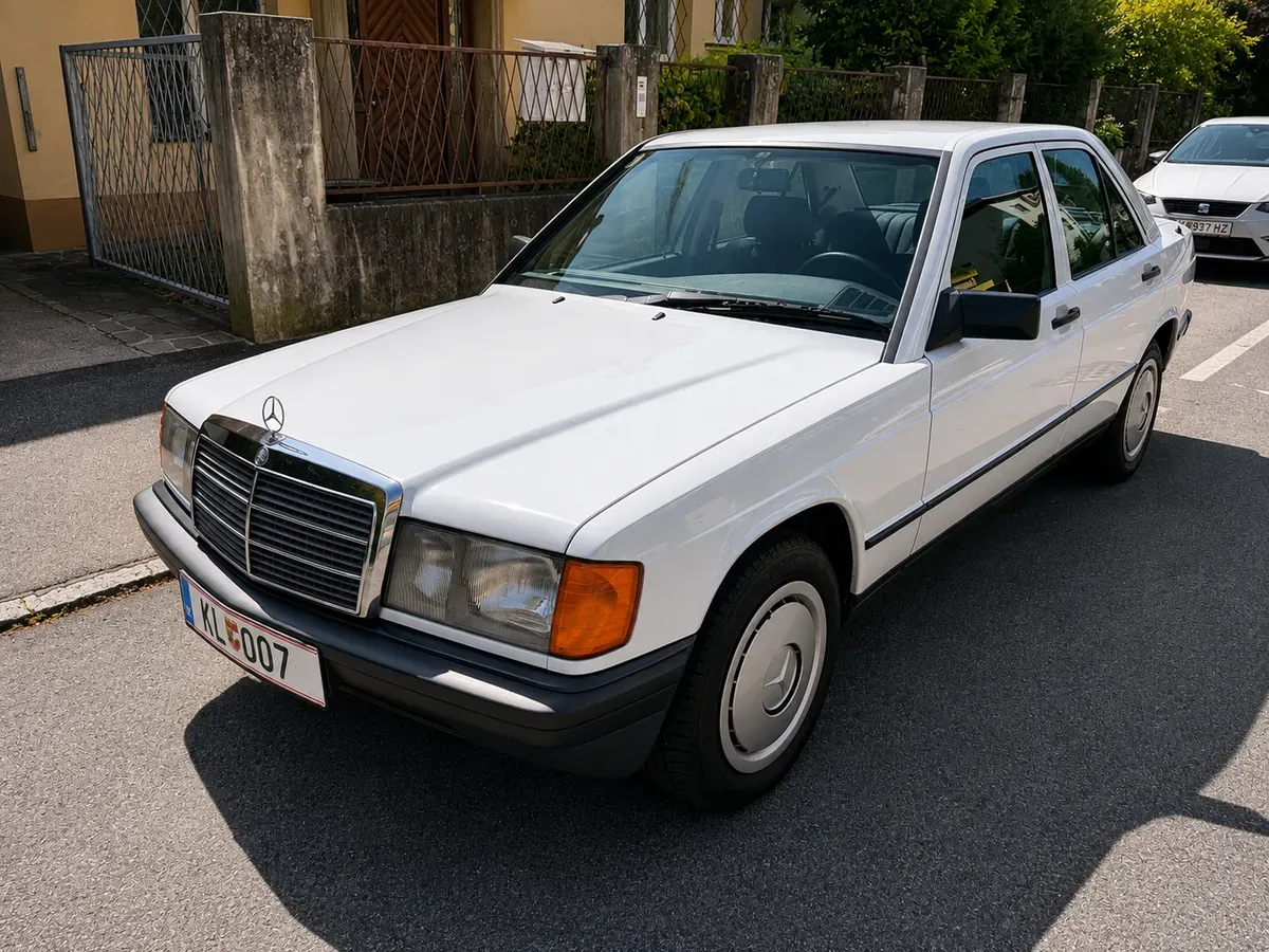 Mercedes-Benz 190 1987 photo 2
