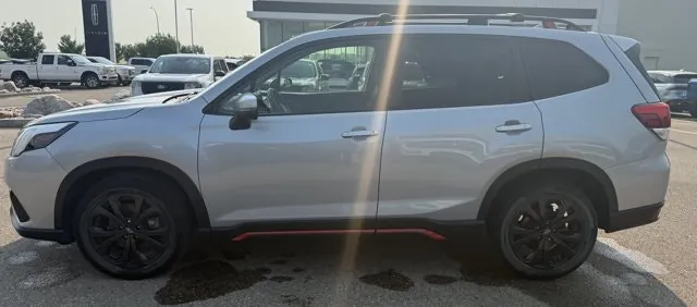 Subaru Forester 2022 photo 2