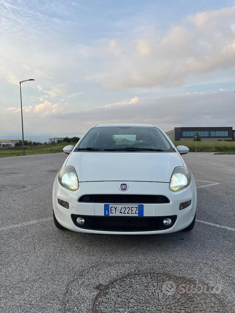 Fiat Punto 2015 photo 4