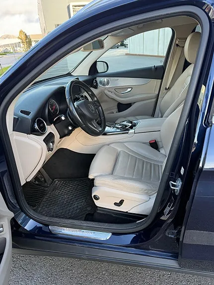 Mercedes-Benz Glc350E 2016 photo 3