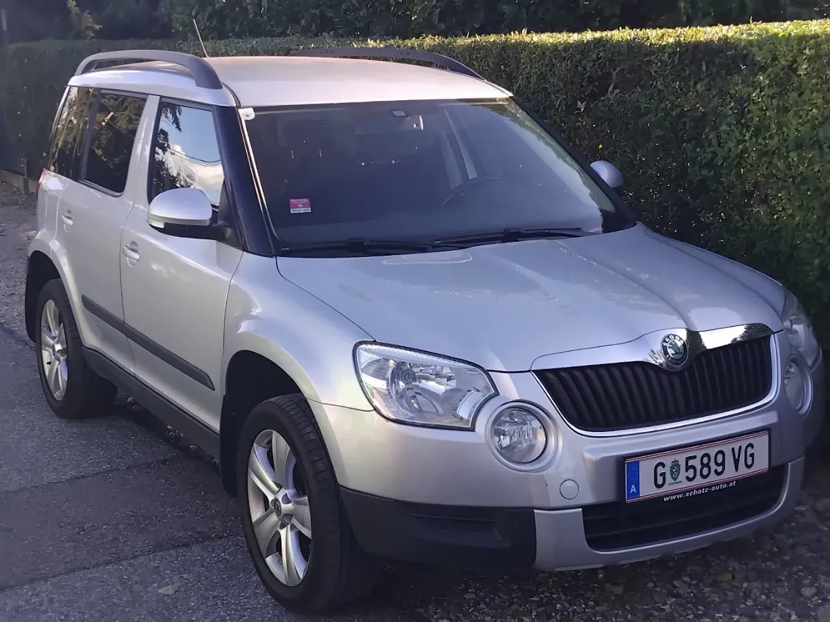 Skoda Yeti 2011 photo 2