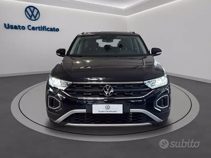 Volkswagen T-Roc 2023 photo 2