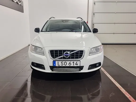 Volvo V70 2012 photo 3