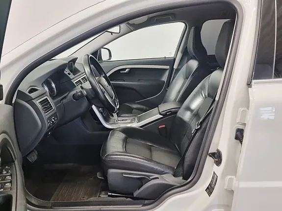 Volvo V70 2012 photo 5