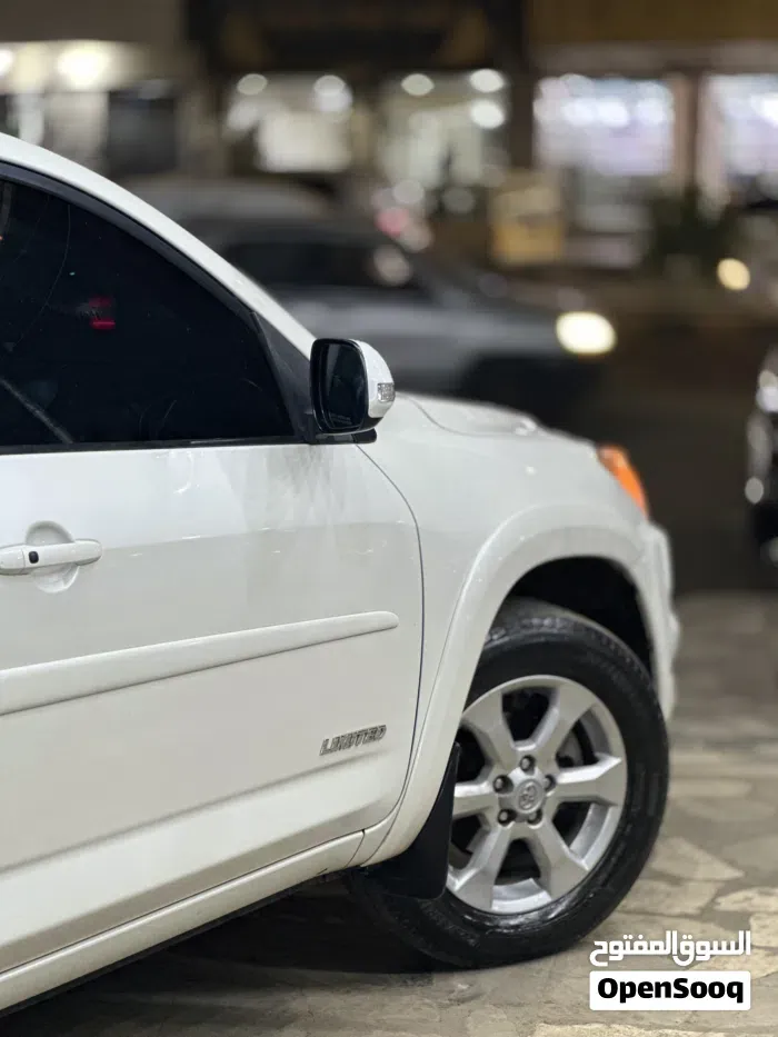 Toyota Rav4 2011 photo 3