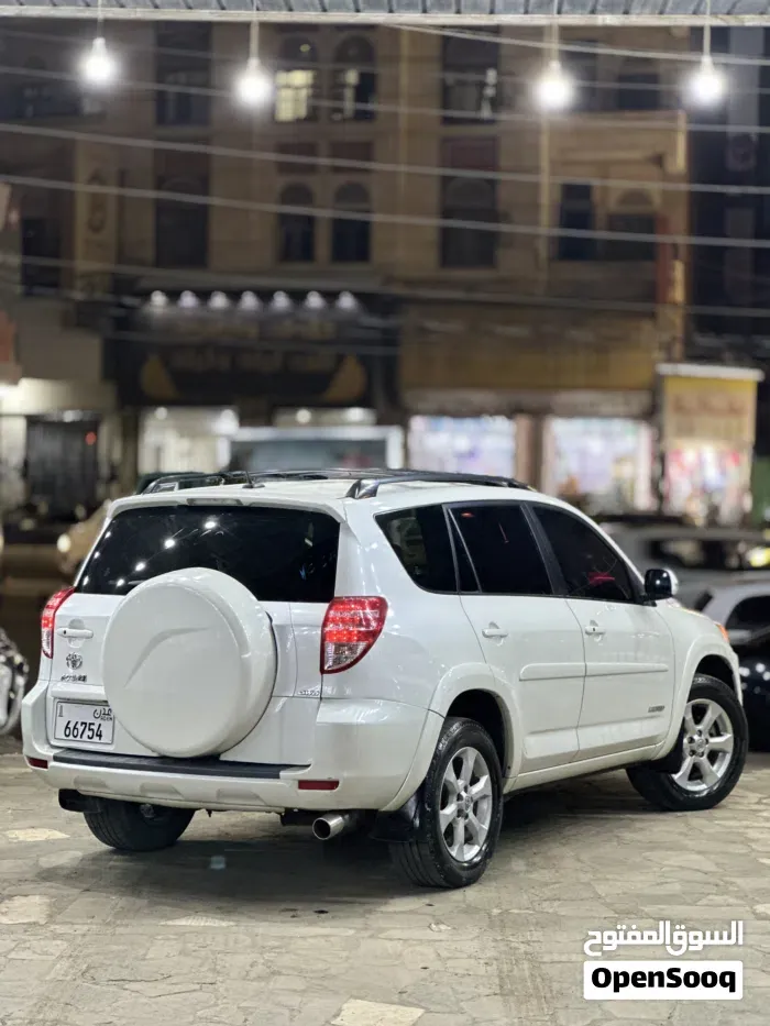 Toyota Rav4 2011 photo 2