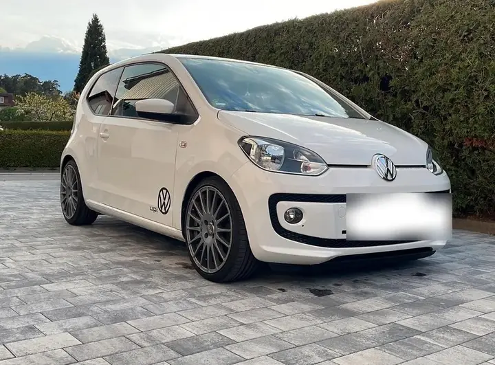 Volkswagen Up