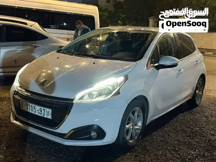 Peugeot 208 2016 photo 5