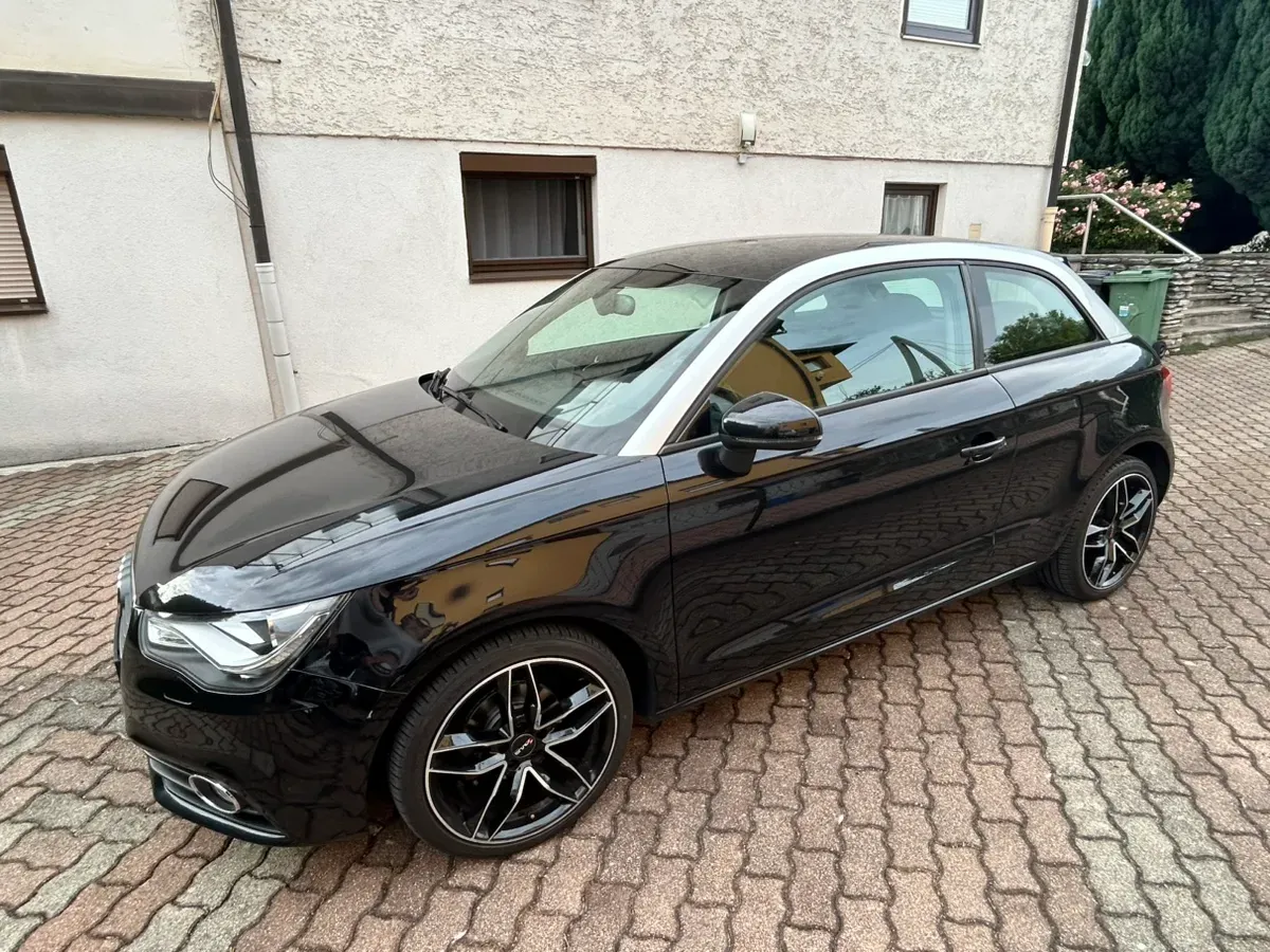 Audi A1 2012 photo 2