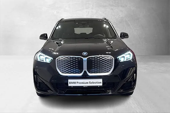 BMW Ix1 2026 photo 5