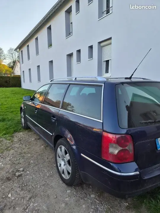 Volkswagen Passat 2002 photo 2