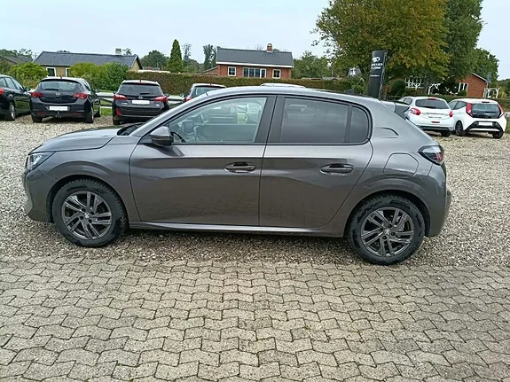 Peugeot 208 2021 photo 3