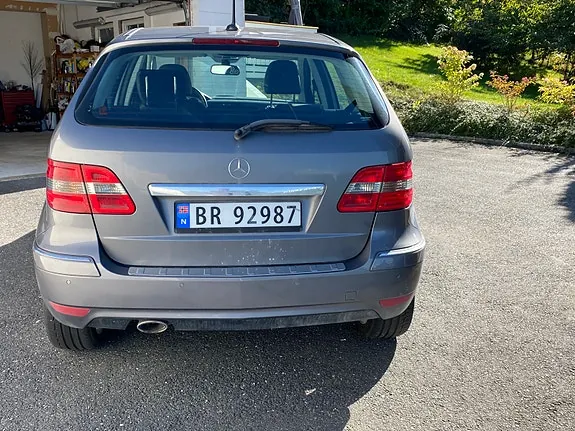 Mercedes-Benz B180 D 2010 photo 5