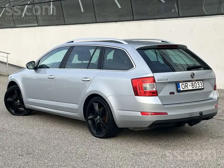 Skoda Octavia 2014 photo 2