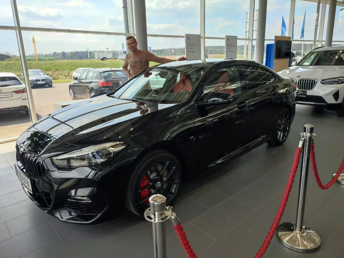 BMW 2 Series 2022 photo 2