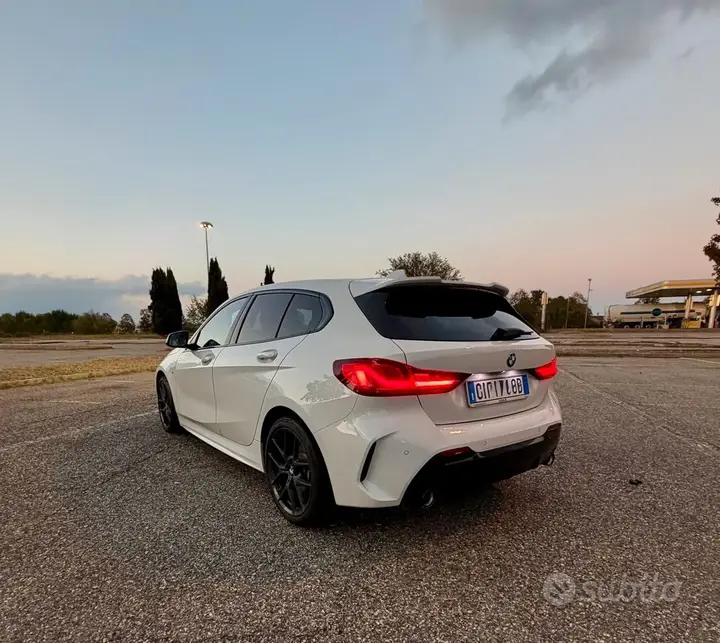 BMW 1 Series 2023 photo 3