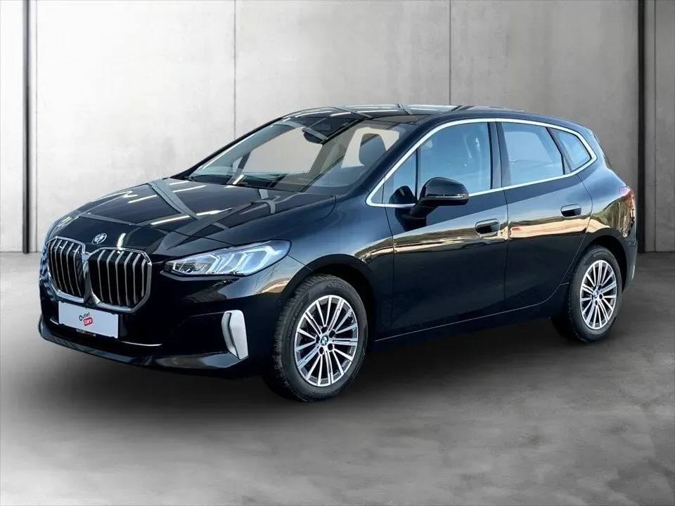 BMW 2 Series 2023 photo 2