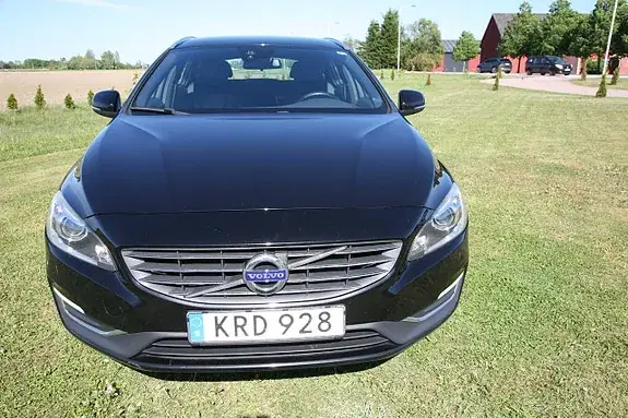 Volvo V60 2016 photo 2