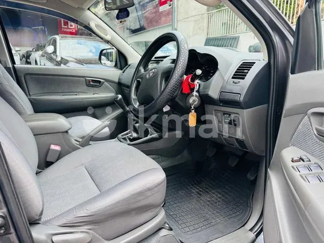 Toyota Hilux 2011 photo 5
