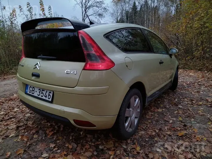 Citroen C4 2006 photo 4