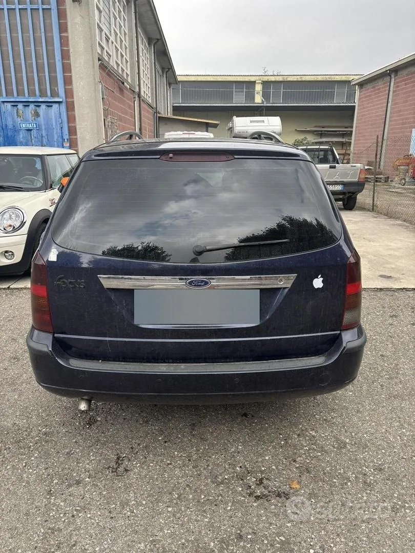 Ford Focus 2001 photo 3