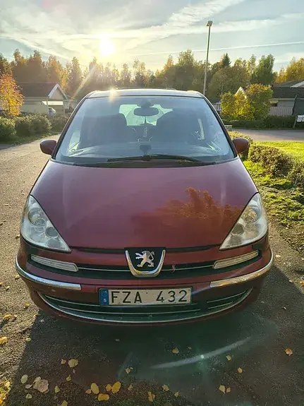 Peugeot 807 2008 photo 2
