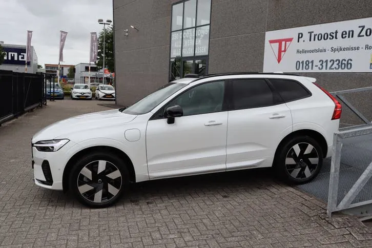 Volvo Xc60 2025 photo 3