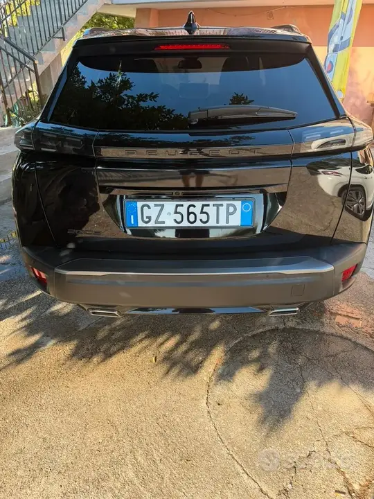 Peugeot 2008 2024 photo 2
