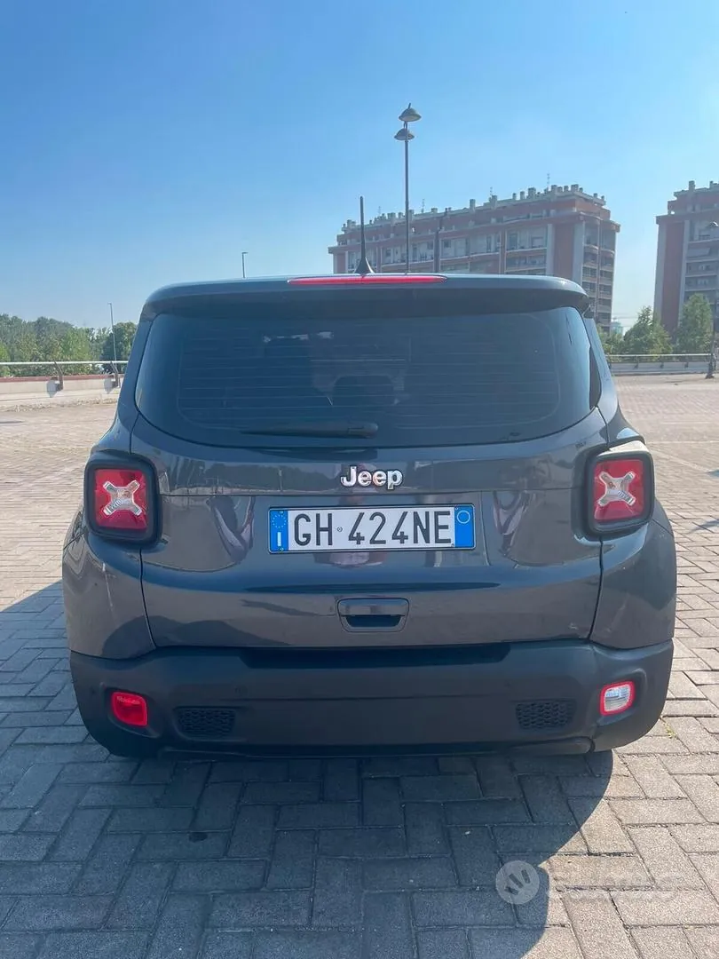 Jeep Renegade 2022 photo 4