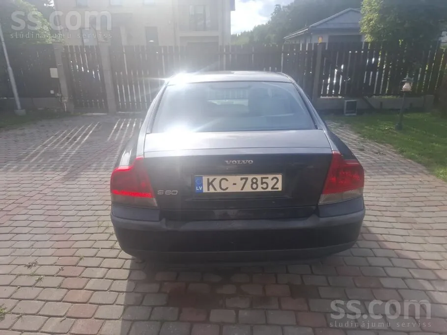 Volvo S60 2005 photo 4