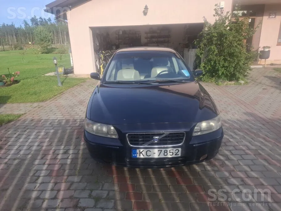Volvo S60 2005 photo 2